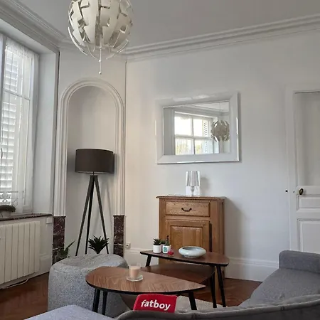 La De La Pépinière Appartement *